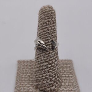 Size 6.5 Sterling Silver Unique Style Dolphin Animal Ring A2146